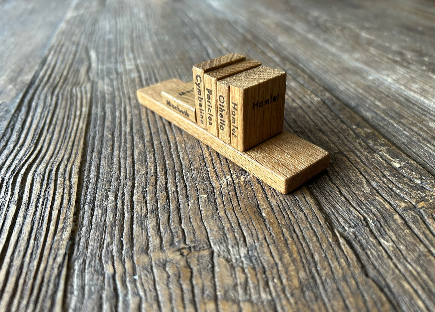Wooden Shakespeare Books With Shelf: Oak