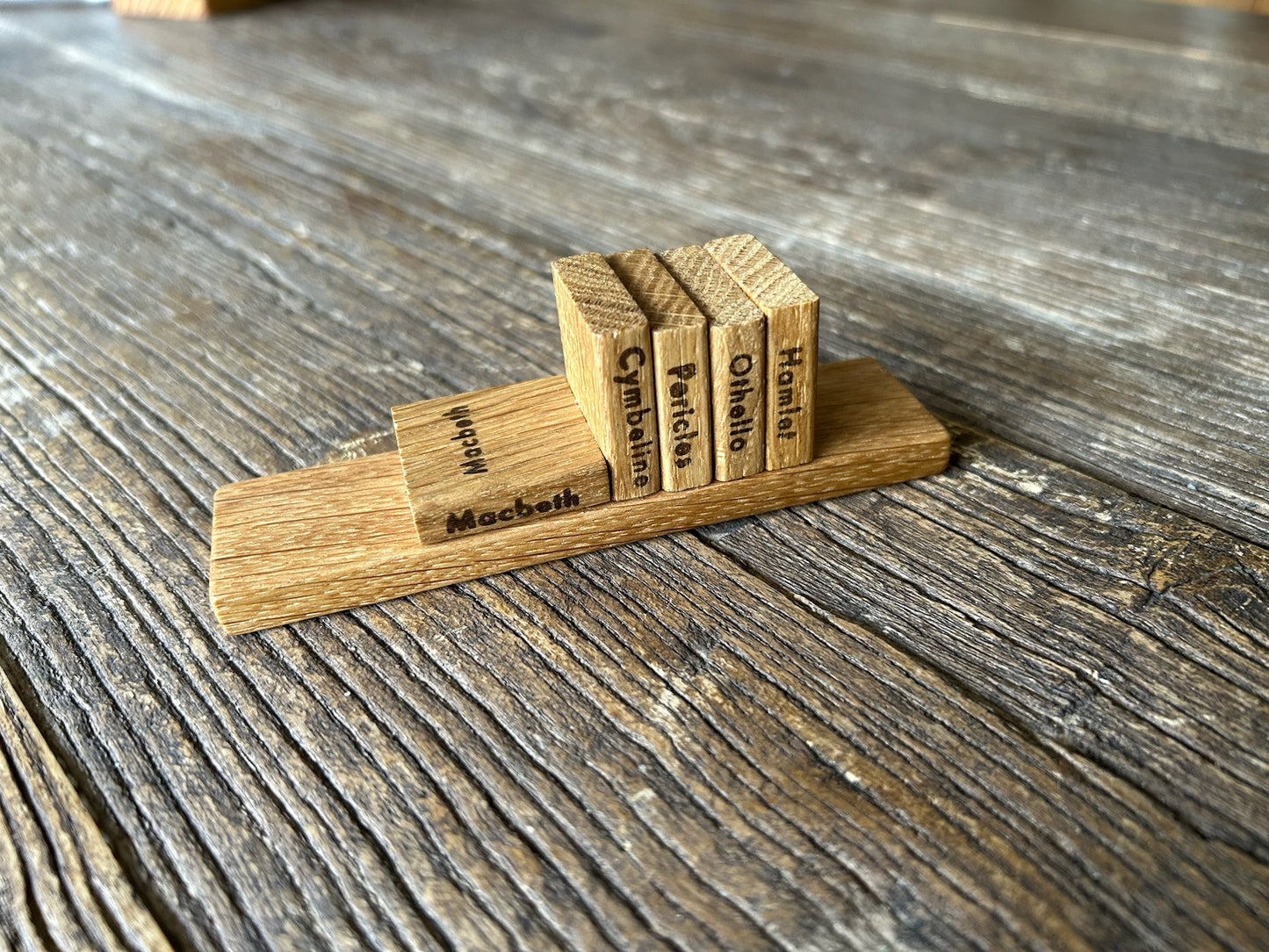 Wooden Shakespeare Books With Shelf: Oak