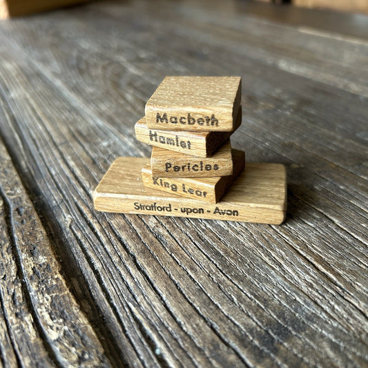 Wooden Souvenir Books with Shelf: Oak