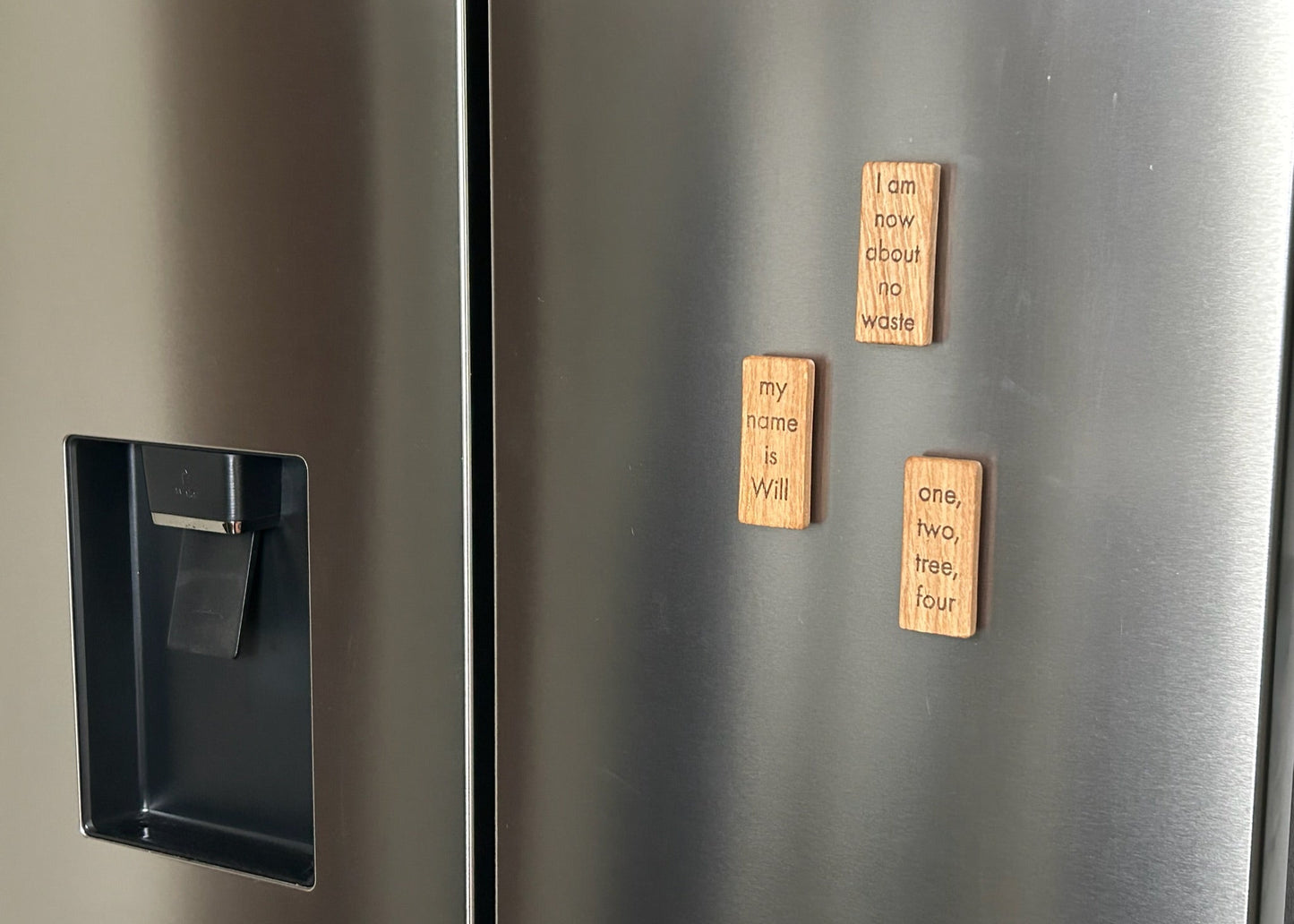 Wooden Fridge Magnet: Oak. ' I am now about no waste'