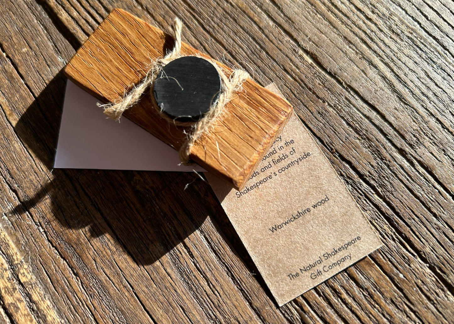 Wooden Fridge Magnet: Oak. ' I am now about no waste'