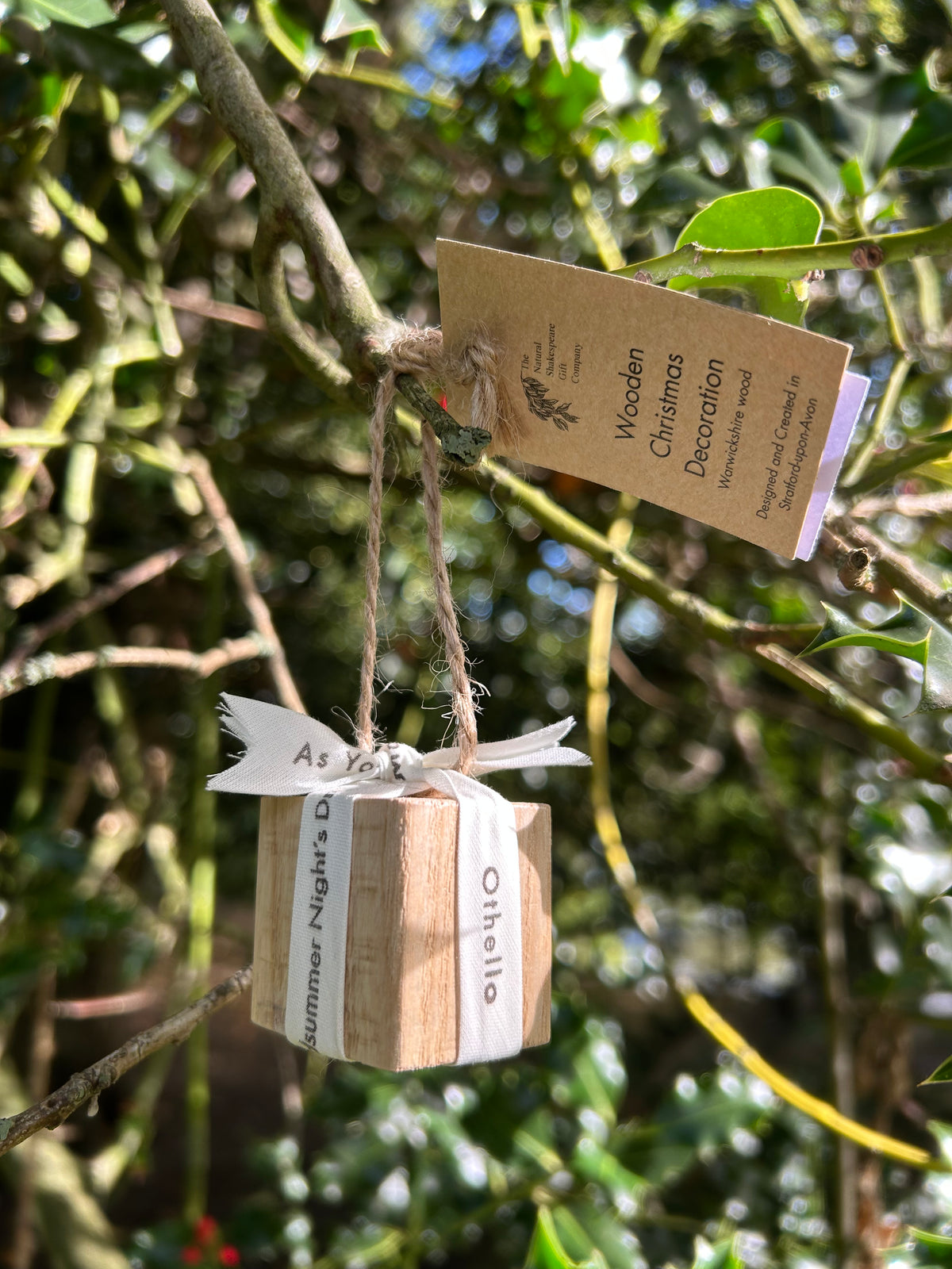 Wooden Christmas Hanging Present: Ash